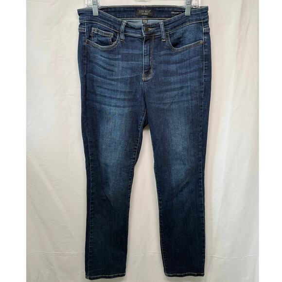 Judy Blue Denim - Judy Blue Mid Rise Straight Fit Jeans, Size 11/30  Stretch